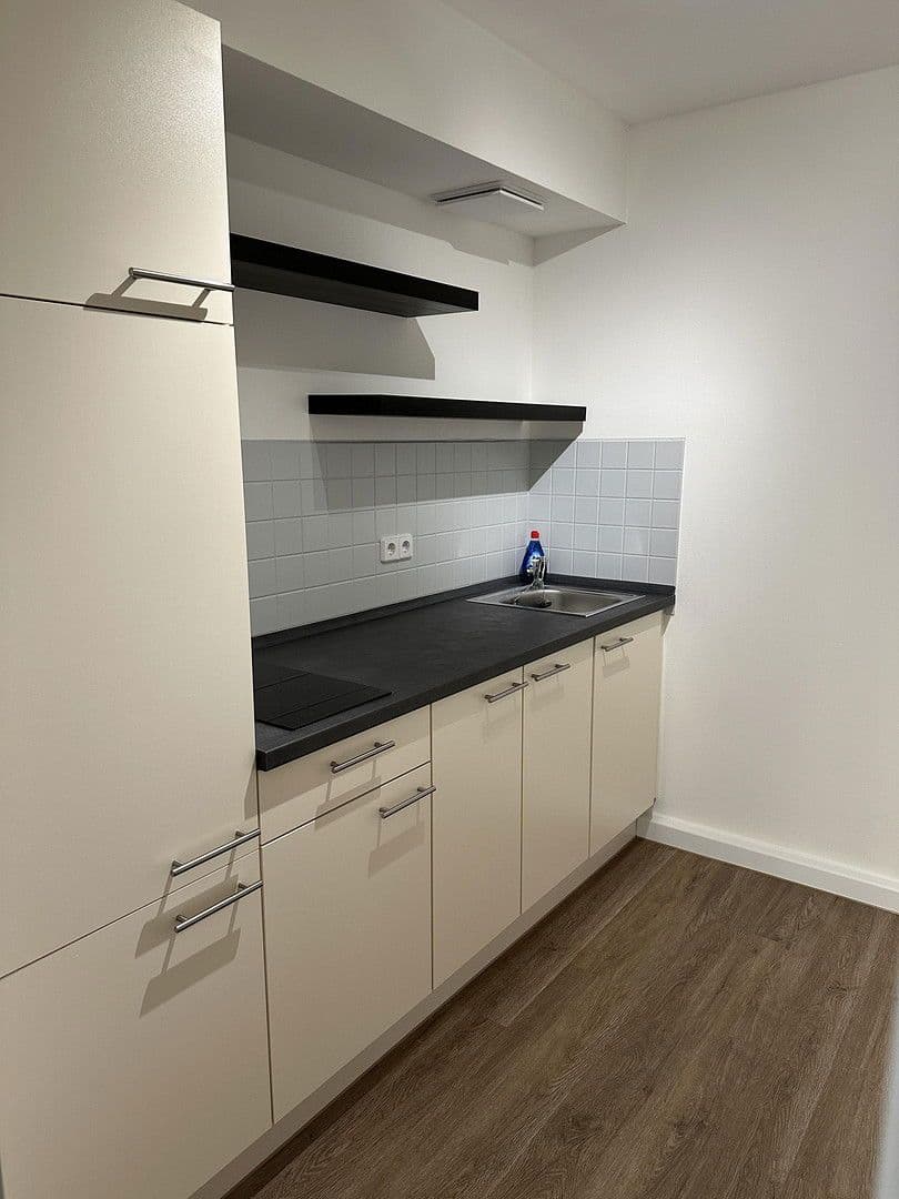 Pronájem bytu 1+1 41 m², Goldschmidtstr. 29 a, Leipzig, Sasko Pronájem bytu 1+1 41 m², Goldschmidtstr. 29 a, Leipzig, Sasko