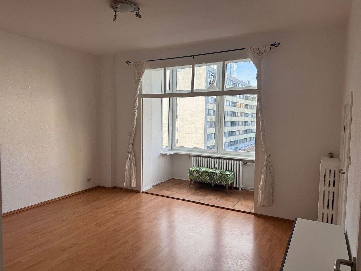 Prodej bytu 1+1 46 m², Berlin, Berlín Prodej bytu 1+1 46 m², Berlin, Berlín