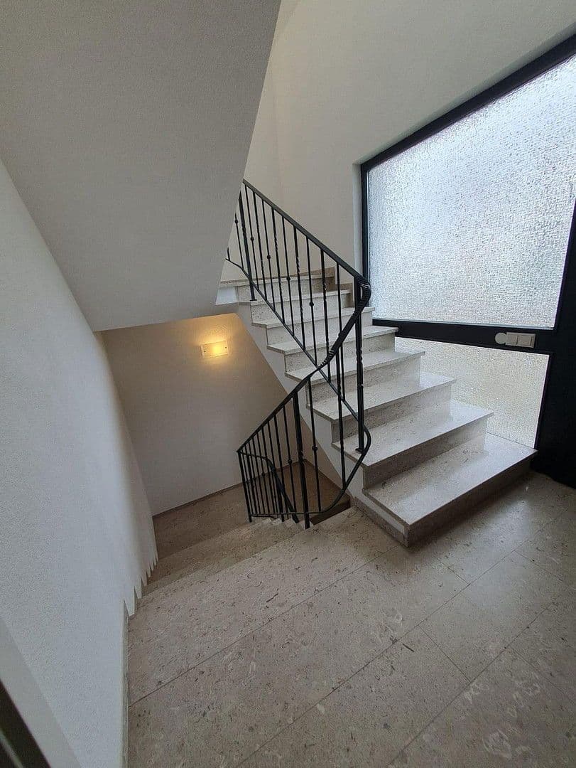 Pronájem bytu 2+kk 105 m², Balingen, Bádensko-Württembersko Pronájem bytu 2+kk 105 m², Balingen, Bádensko-Württembersko