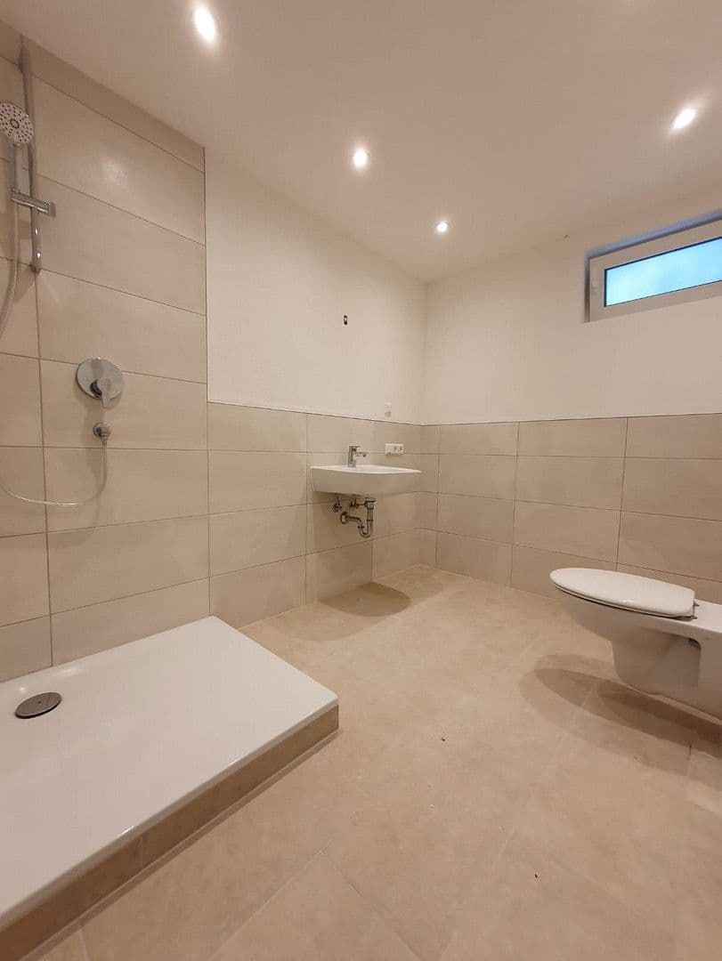 Pronájem bytu 2+kk 105 m², Balingen, Bádensko-Württembersko Pronájem bytu 2+kk 105 m², Balingen, Bádensko-Württembersko