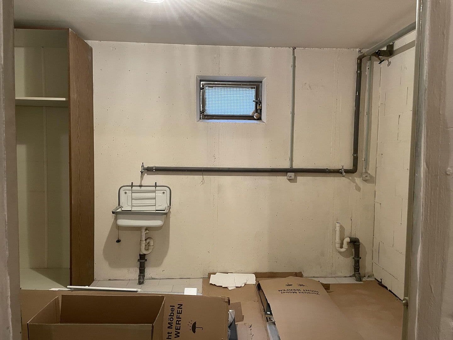 Prodej domu 160 m², pozemek 895 m², Wiesenstraße 15, Eschelbronn, Bádensko-Württembersko Prodej domu 160 m², pozemek 895 m², Wiesenstraße 15, Eschelbronn, Bádensko-Württembersko