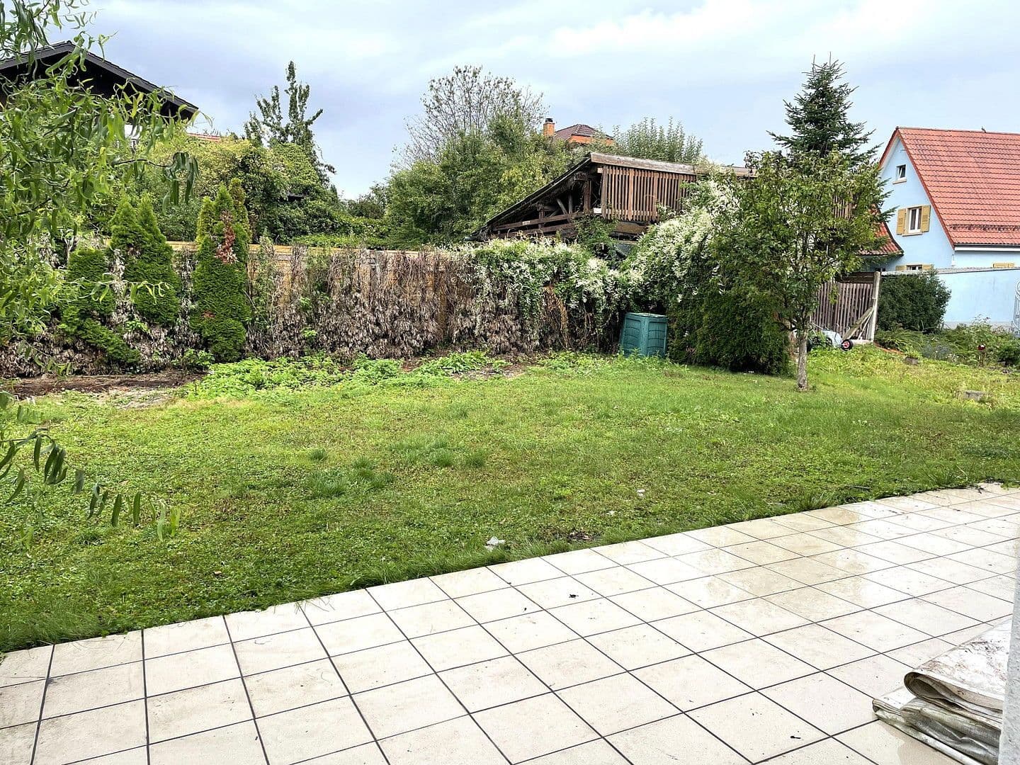 Prodej domu 160 m², pozemek 895 m², Wiesenstraße 15, Eschelbronn, Bádensko-Württembersko Prodej domu 160 m², pozemek 895 m², Wiesenstraße 15, Eschelbronn, Bádensko-Württembersko