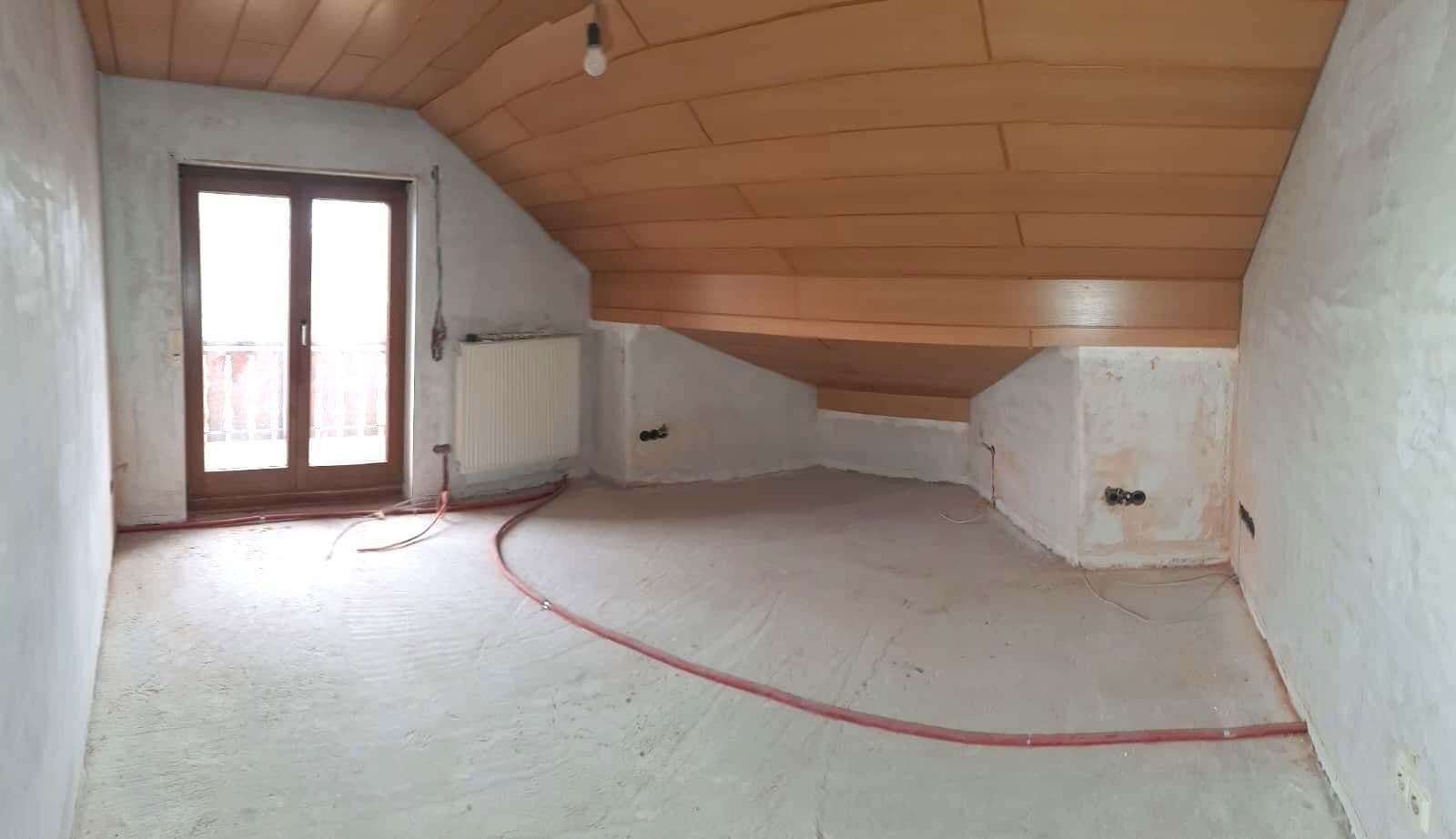 Prodej domu 160 m², pozemek 895 m², Wiesenstraße 15, Eschelbronn, Bádensko-Württembersko Prodej domu 160 m², pozemek 895 m², Wiesenstraße 15, Eschelbronn, Bádensko-Württembersko