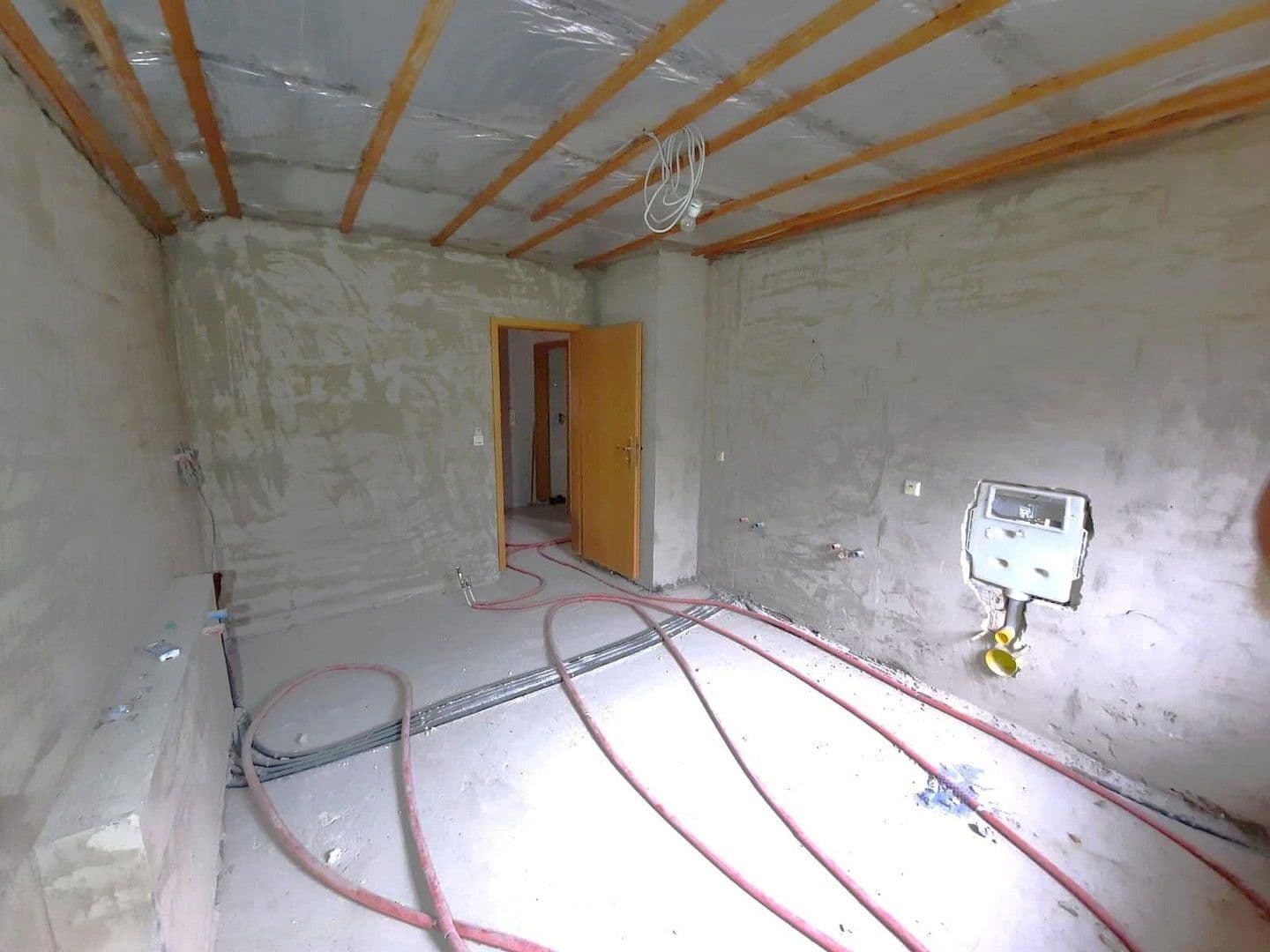 Prodej domu 160 m², pozemek 895 m², Wiesenstraße 15, Eschelbronn, Bádensko-Württembersko Prodej domu 160 m², pozemek 895 m², Wiesenstraße 15, Eschelbronn, Bádensko-Württembersko