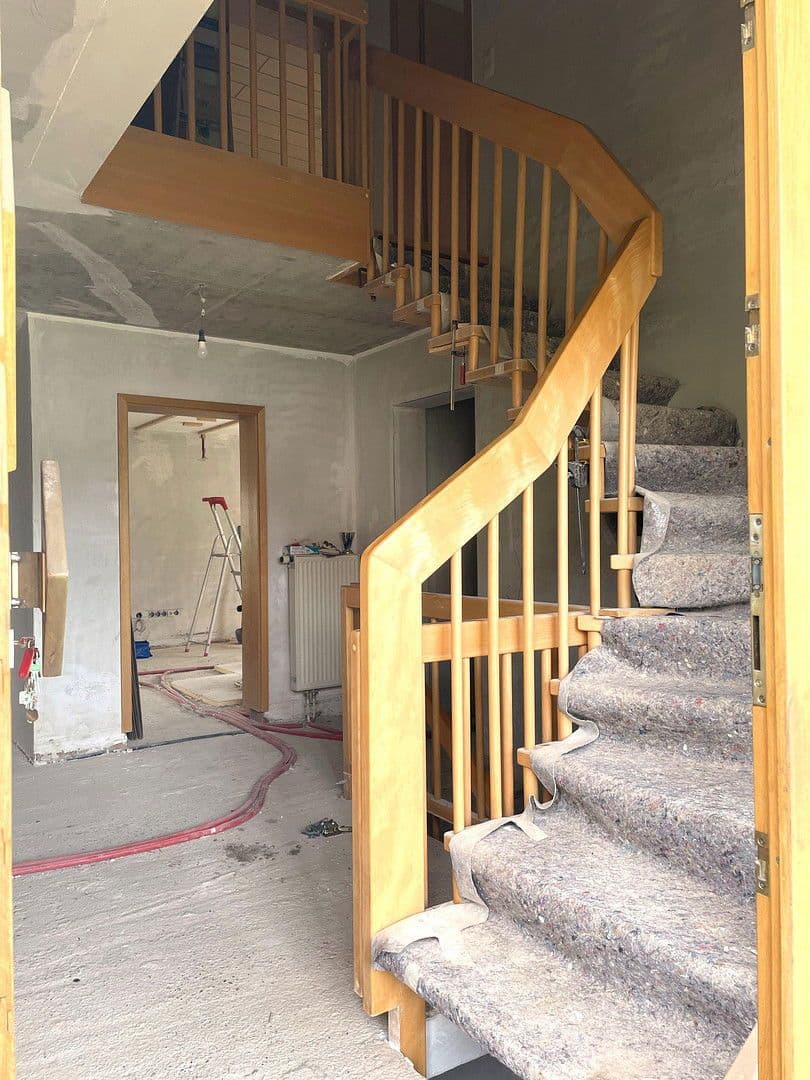 Prodej domu 160 m², pozemek 895 m², Wiesenstraße 15, Eschelbronn, Bádensko-Württembersko Prodej domu 160 m², pozemek 895 m², Wiesenstraße 15, Eschelbronn, Bádensko-Württembersko