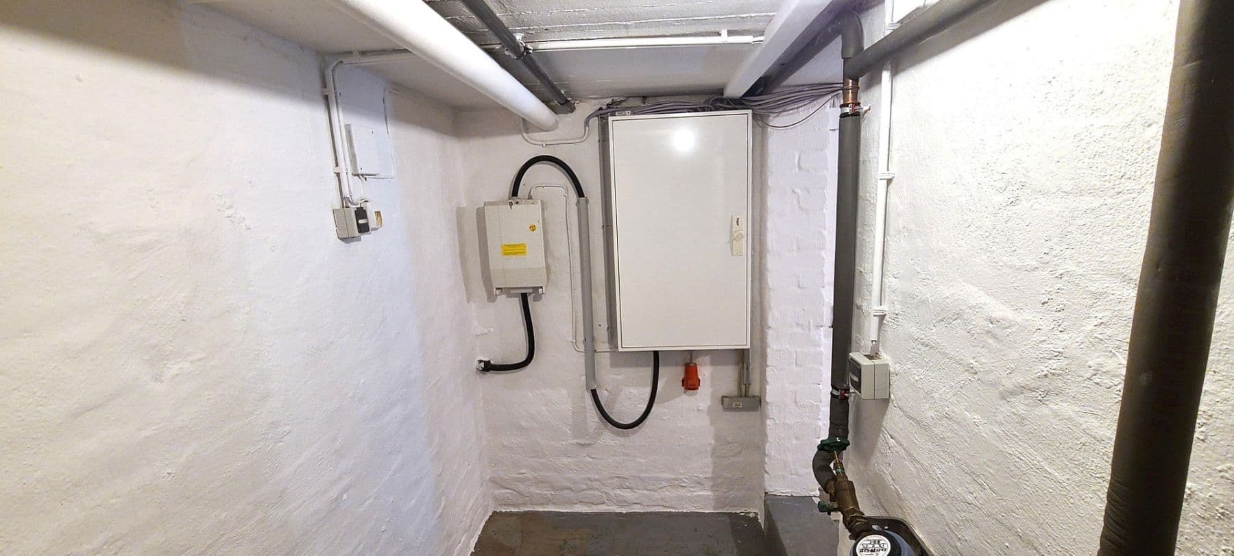 Prodej domu 86 m², pozemek 134 m², Eulenpfad 48, Celle, Dolní Sasko Prodej domu 86 m², pozemek 134 m², Eulenpfad 48, Celle, Dolní Sasko