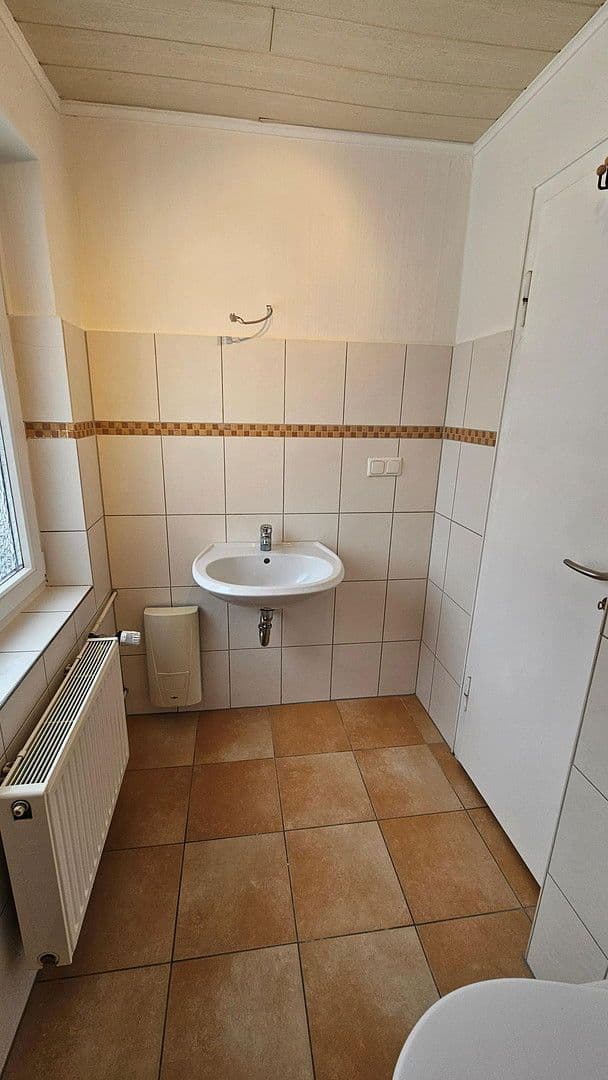 Prodej domu 86 m², pozemek 134 m², Eulenpfad 48, Celle, Dolní Sasko Prodej domu 86 m², pozemek 134 m², Eulenpfad 48, Celle, Dolní Sasko