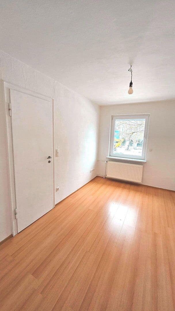 Prodej domu 86 m², pozemek 134 m², Eulenpfad 48, Celle, Dolní Sasko Prodej domu 86 m², pozemek 134 m², Eulenpfad 48, Celle, Dolní Sasko