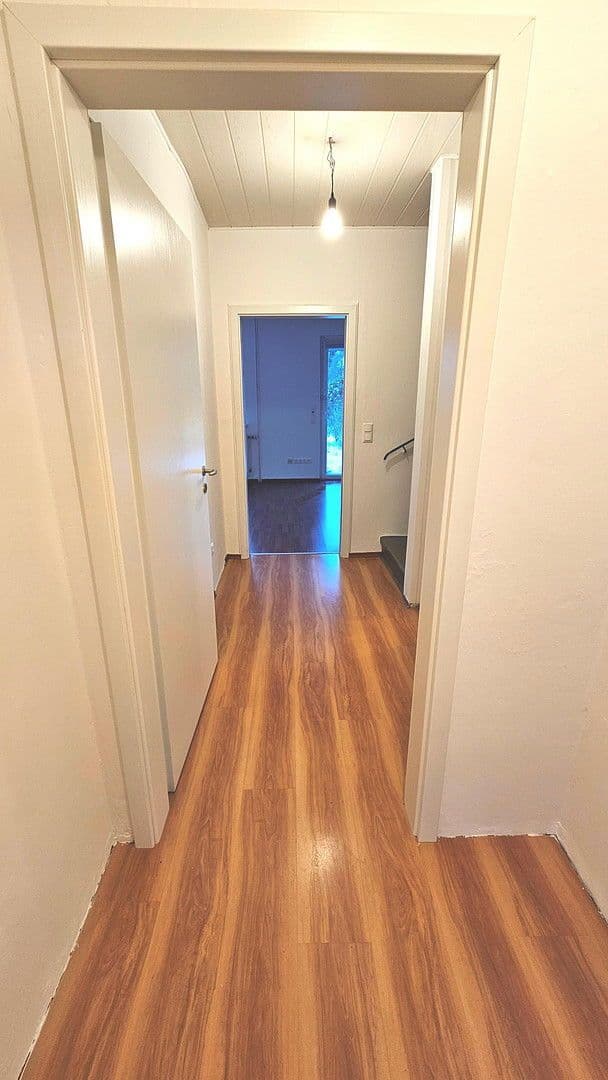 Prodej domu 86 m², pozemek 134 m², Eulenpfad 48, Celle, Dolní Sasko Prodej domu 86 m², pozemek 134 m², Eulenpfad 48, Celle, Dolní Sasko