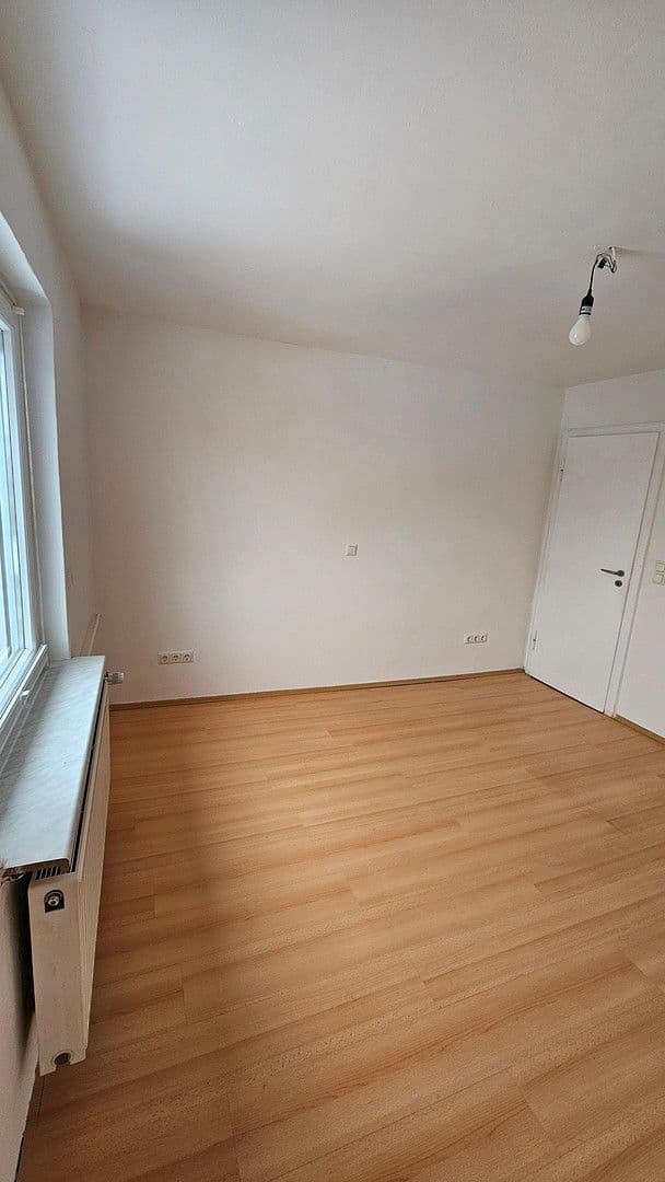 Prodej domu 86 m², pozemek 134 m², Eulenpfad 48, Celle, Dolní Sasko Prodej domu 86 m², pozemek 134 m², Eulenpfad 48, Celle, Dolní Sasko