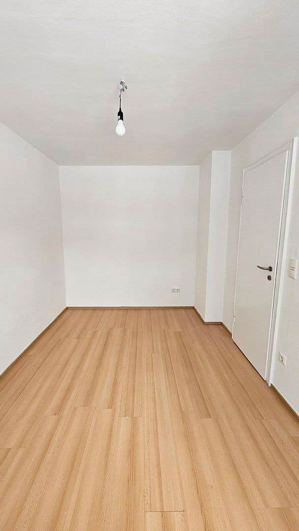 Prodej domu 86 m², pozemek 134 m², Eulenpfad 48, Celle, Dolní Sasko Prodej domu 86 m², pozemek 134 m², Eulenpfad 48, Celle, Dolní Sasko
