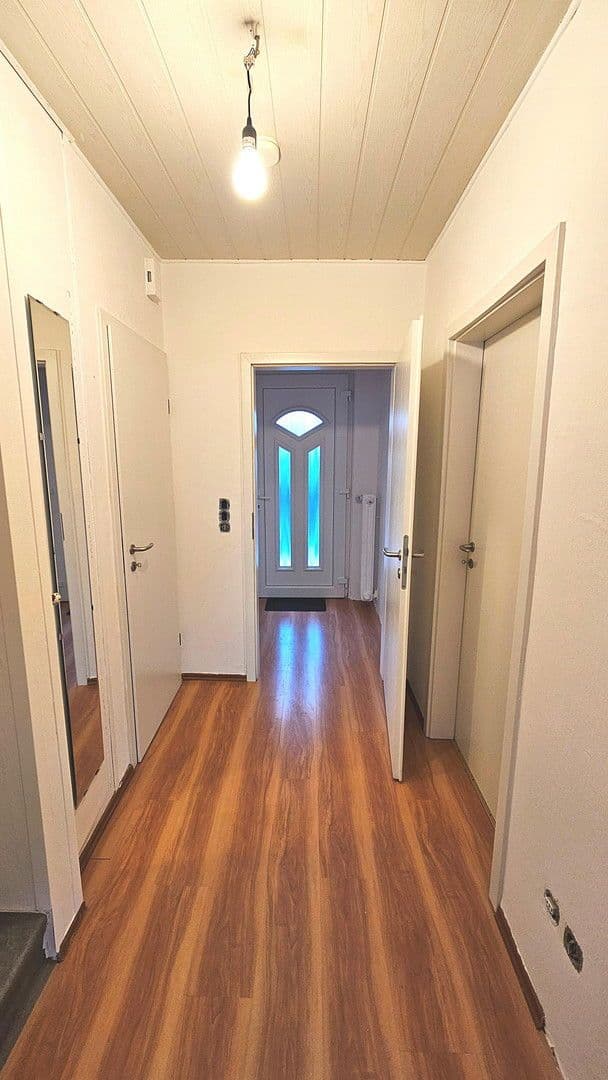 Prodej domu 86 m², pozemek 134 m², Eulenpfad 48, Celle, Dolní Sasko Prodej domu 86 m², pozemek 134 m², Eulenpfad 48, Celle, Dolní Sasko