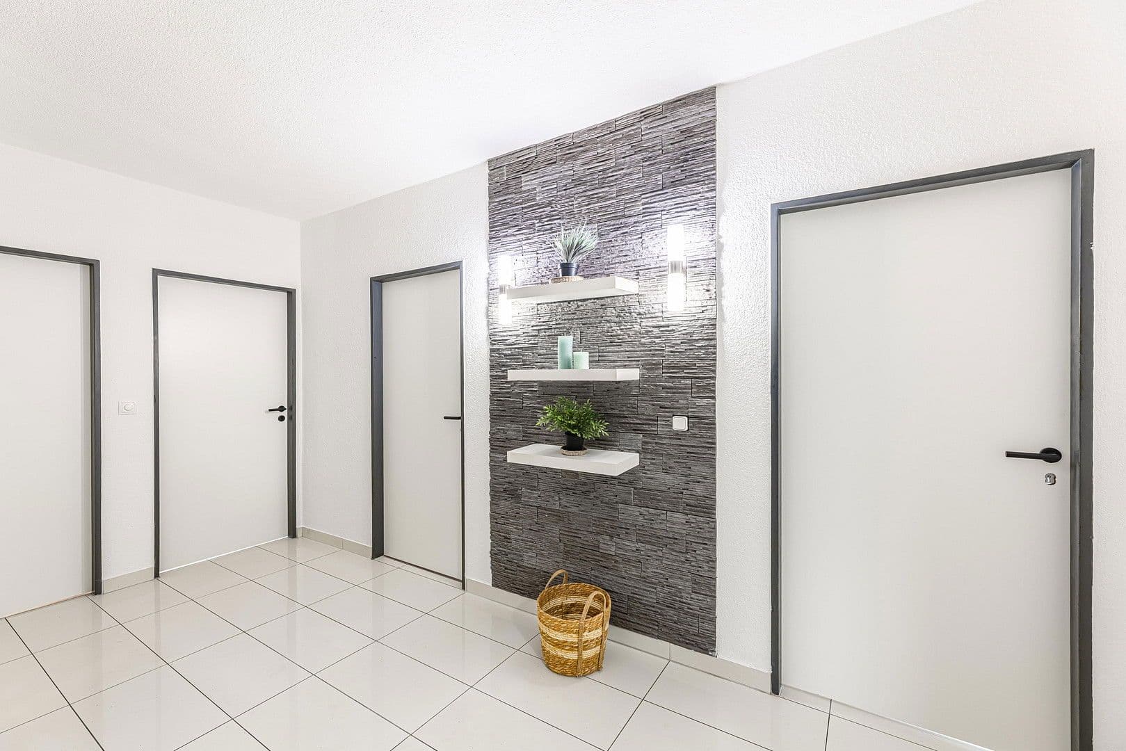 Prodej bytu 4+1 97 m², Allerseeweg 14, Höchberg, Bavorsko Prodej bytu 4+1 97 m², Allerseeweg 14, Höchberg, Bavorsko