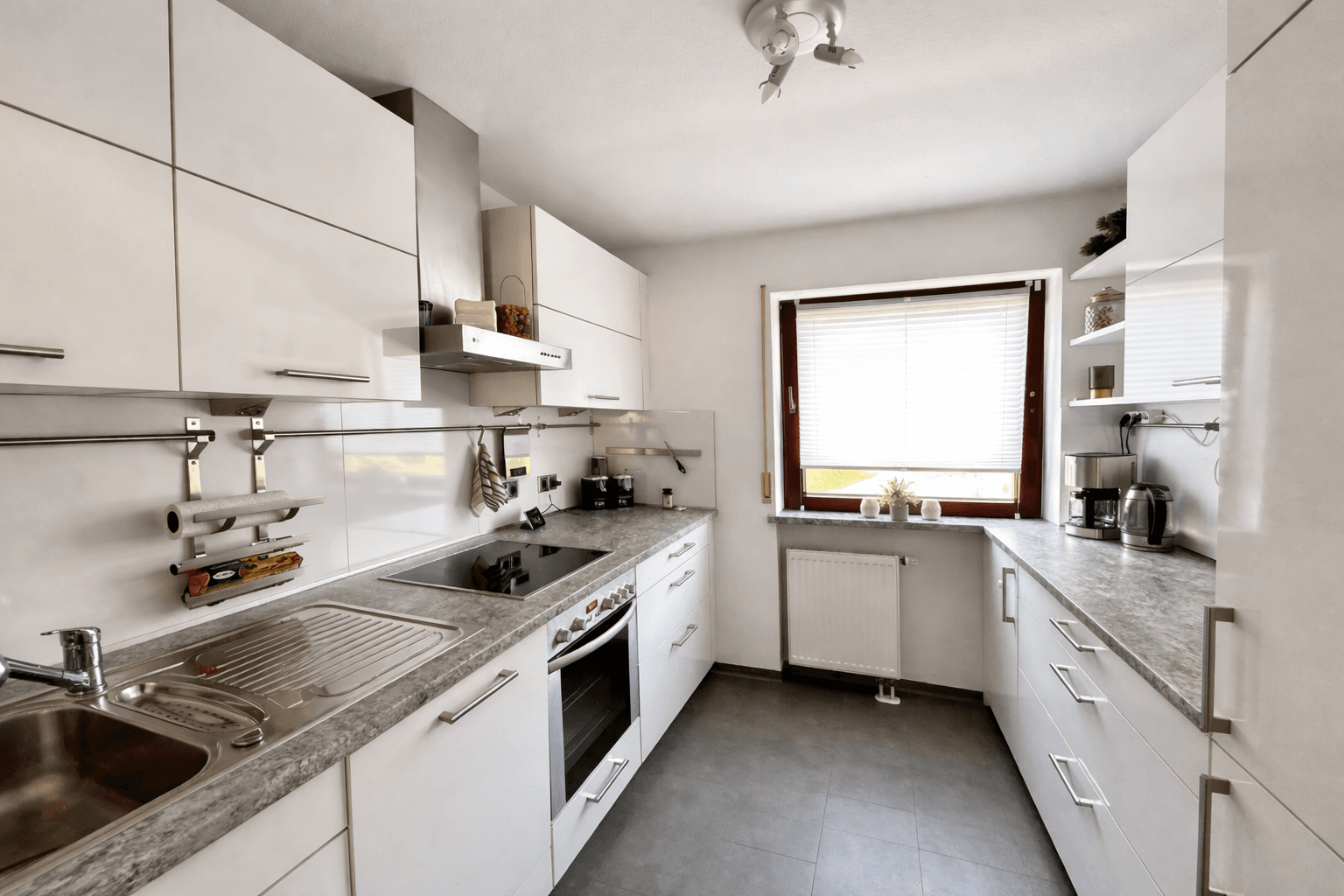 Pronájem bytu 3+1 70 m², Nordbahnstr. 99, Kaiserslautern, Porýní-Falc Pronájem bytu 3+1 70 m², Nordbahnstr. 99, Kaiserslautern, Porýní-Falc