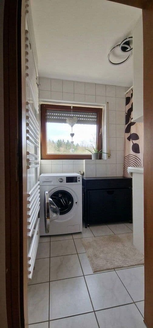 Pronájem bytu 3+1 70 m², Nordbahnstr. 99, Kaiserslautern, Porýní-Falc Pronájem bytu 3+1 70 m², Nordbahnstr. 99, Kaiserslautern, Porýní-Falc