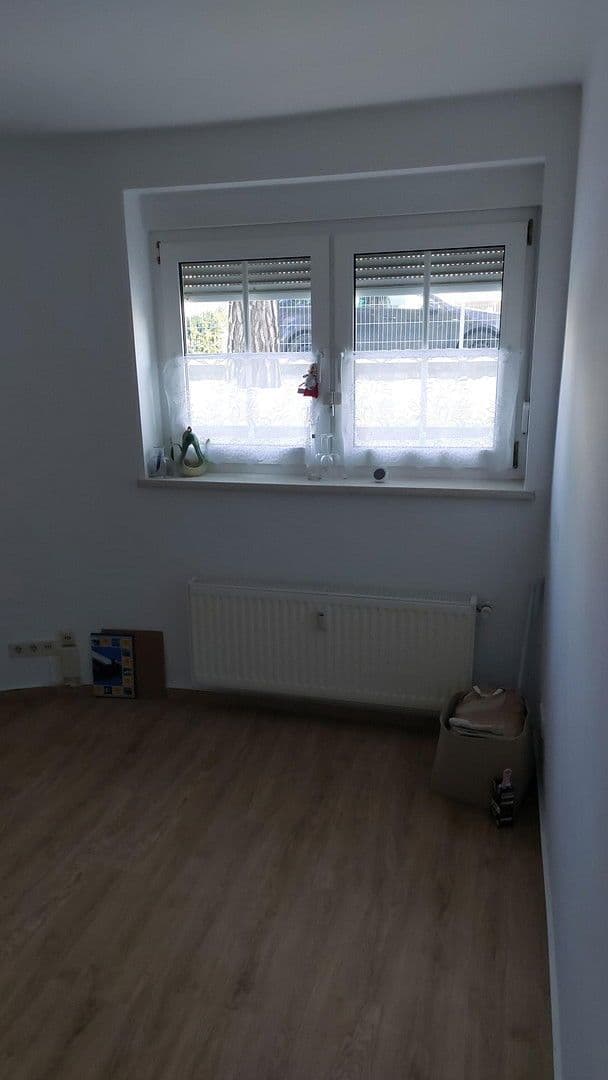 Pronájem bytu 25 m², Rhenser Weg 12, Berlin, Berlín Pronájem bytu 25 m², Rhenser Weg 12, Berlin, Berlín
