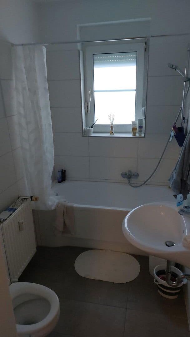 Pronájem bytu 25 m², Rhenser Weg 12, Berlin, Berlín Pronájem bytu 25 m², Rhenser Weg 12, Berlin, Berlín