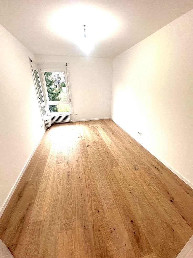 Prodej bytu 5+kk 124 m², Kastenackerweg 10, Esslingen am Neckar, Bádensko-Württembersko Prodej bytu 5+kk 124 m², Kastenackerweg 10, Esslingen am Neckar, Bádensko-Württembersko