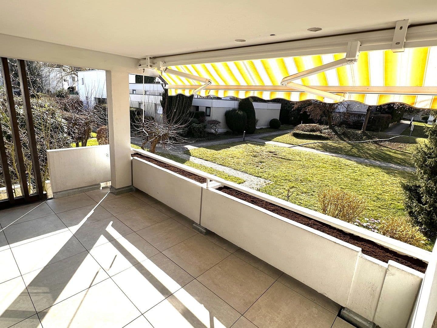 Prodej bytu 5+kk 124 m², Kastenackerweg 10, Esslingen am Neckar, Bádensko-Württembersko Prodej bytu 5+kk 124 m², Kastenackerweg 10, Esslingen am Neckar, Bádensko-Württembersko