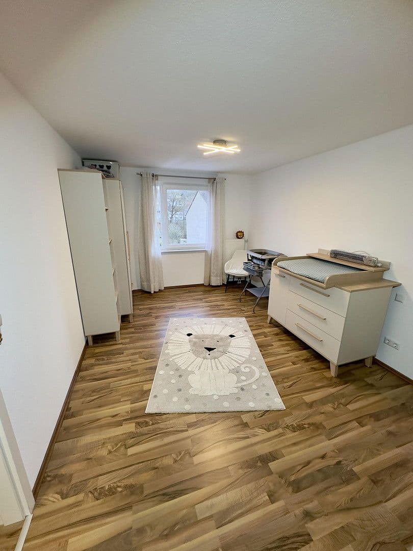 Prodej domu 195 m², pozemek 380 m², Pfinztal, Bádensko-Württembersko Prodej domu 195 m², pozemek 380 m², Pfinztal, Bádensko-Württembersko