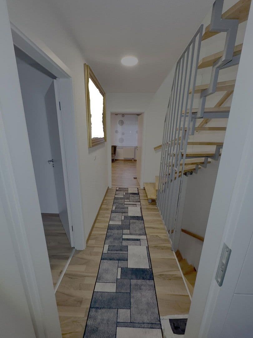 Prodej domu 195 m², pozemek 380 m², Pfinztal, Bádensko-Württembersko Prodej domu 195 m², pozemek 380 m², Pfinztal, Bádensko-Württembersko
