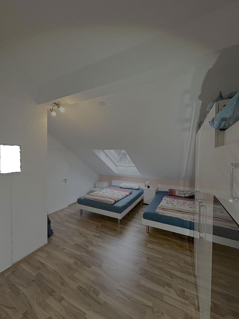 Prodej domu 195 m², pozemek 380 m², Pfinztal, Bádensko-Württembersko Prodej domu 195 m², pozemek 380 m², Pfinztal, Bádensko-Württembersko