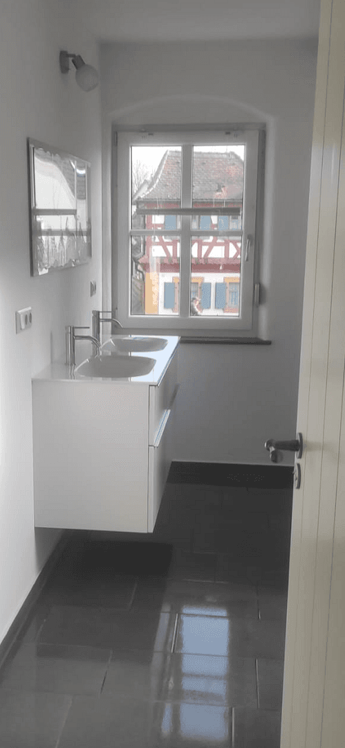 Pronájem domu 175 m², pozemek 500 m², Gundelsheim, Bavorsko Pronájem domu 175 m², pozemek 500 m², Gundelsheim, Bavorsko