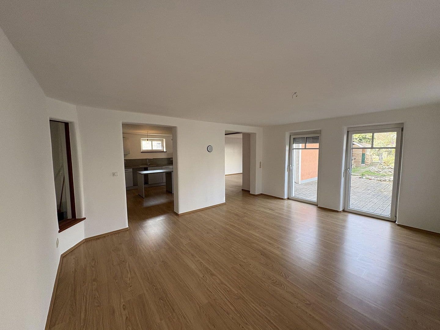 Pronájem domu 175 m², pozemek 500 m², Gundelsheim, Bavorsko Pronájem domu 175 m², pozemek 500 m², Gundelsheim, Bavorsko