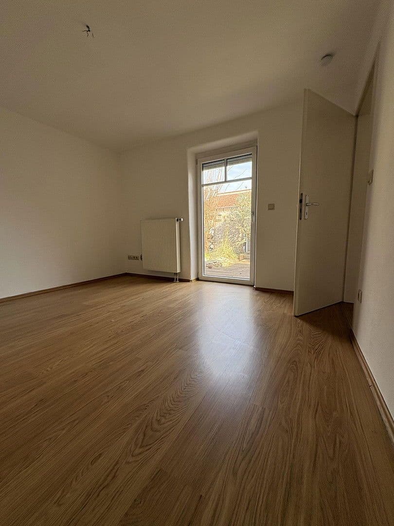 Pronájem domu 175 m², pozemek 500 m², Gundelsheim, Bavorsko Pronájem domu 175 m², pozemek 500 m², Gundelsheim, Bavorsko