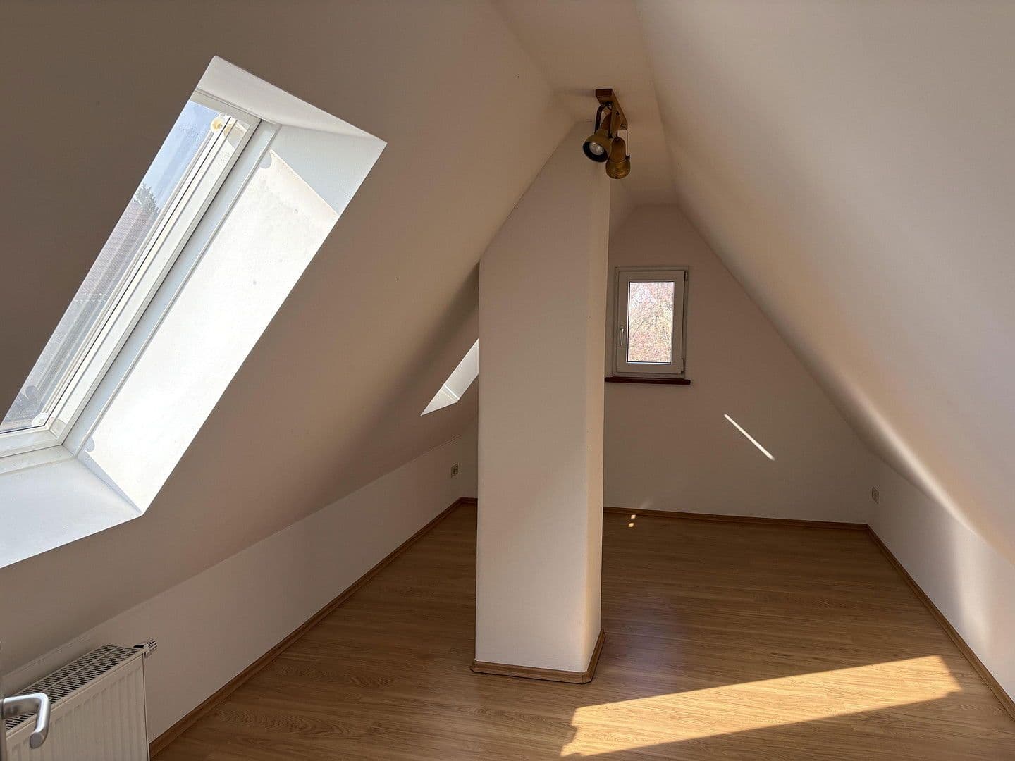 Pronájem domu 175 m², pozemek 500 m², Gundelsheim, Bavorsko Pronájem domu 175 m², pozemek 500 m², Gundelsheim, Bavorsko