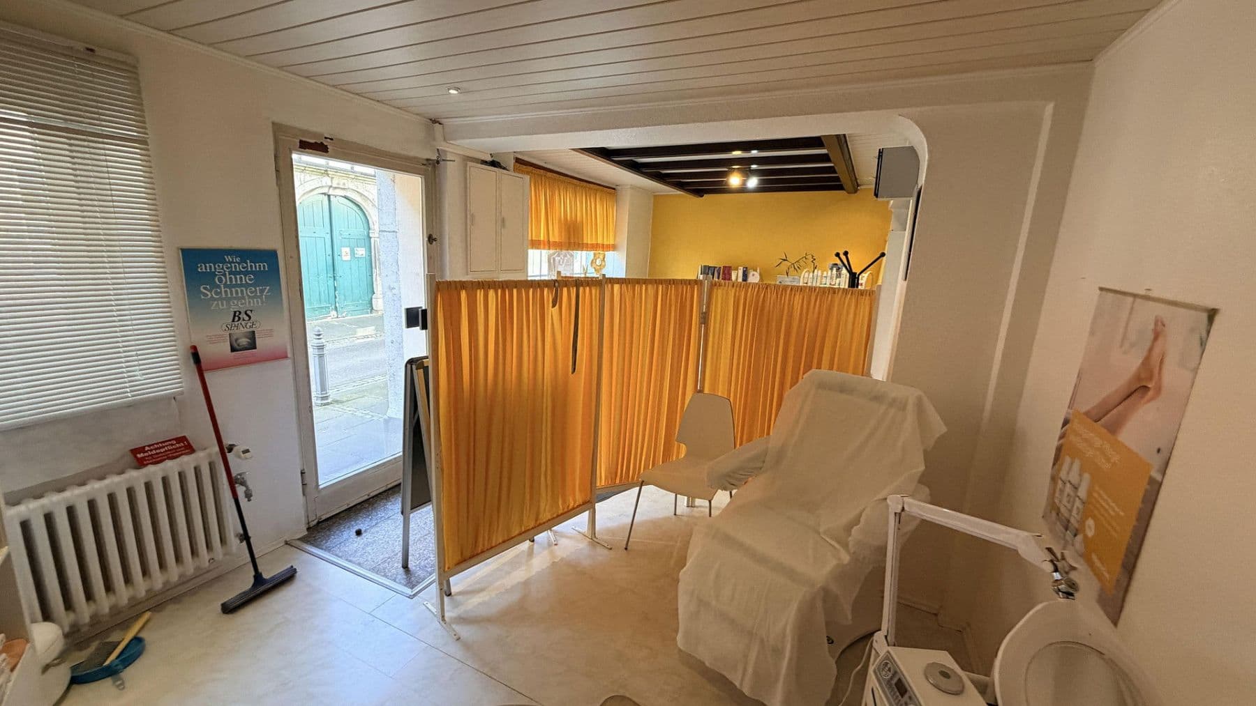 Pronájem nebytového prostoru 44 m², Haupstr. 439, Königswinter, Severní Porýní-Vestfálsko Pronájem nebytového prostoru 44 m², Haupstr. 439, Königswinter, Severní Porýní-Vestfálsko