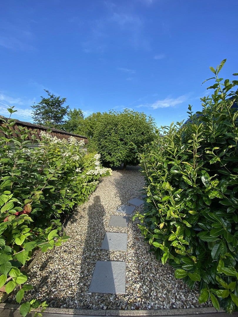 Prodej domu 170 m², pozemek 600 m², Gehrden, Dolní Sasko Prodej domu 170 m², pozemek 600 m², Gehrden, Dolní Sasko