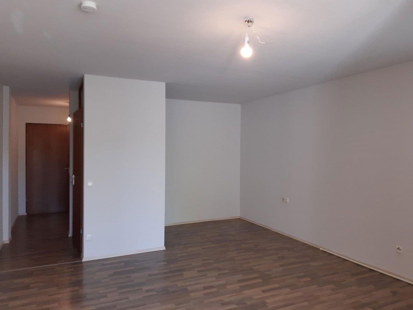 Pronájem bytu 1+1 42 m², Münchinger Weg 9, Schwieberdingen, Bádensko-Württembersko Pronájem bytu 1+1 42 m², Münchinger Weg 9, Schwieberdingen, Bádensko-Württembersko