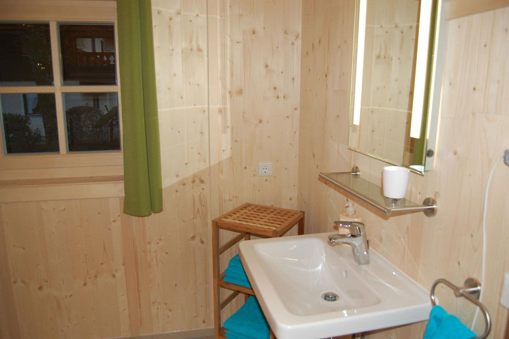 Prodej domu 57 m², pozemek 400 m², Schleching, Bavorsko Prodej domu 57 m², pozemek 400 m², Schleching, Bavorsko