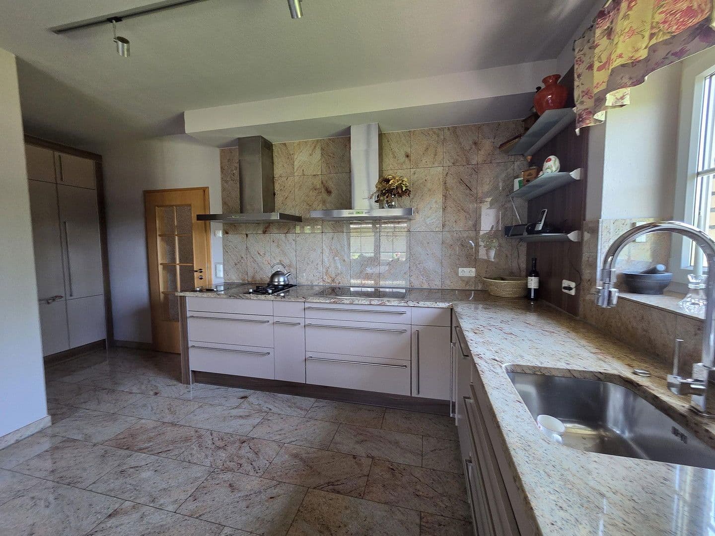 Prodej domu 450 m², pozemek 1.342 m², Winsen (Aller), Dolní Sasko Prodej domu 450 m², pozemek 1.342 m², Winsen (Aller), Dolní Sasko