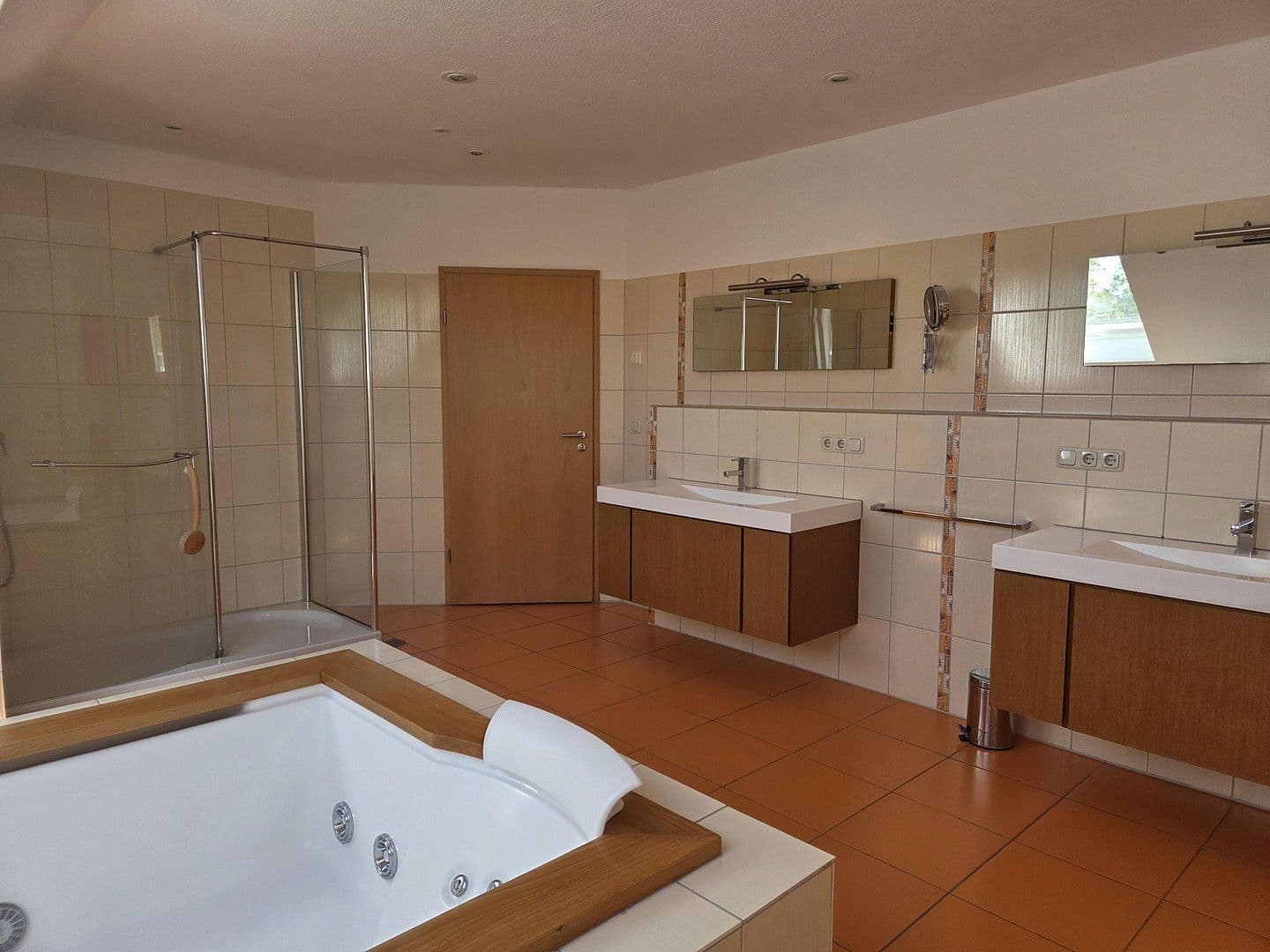 Prodej domu 450 m², pozemek 1.342 m², Winsen (Aller), Dolní Sasko Prodej domu 450 m², pozemek 1.342 m², Winsen (Aller), Dolní Sasko