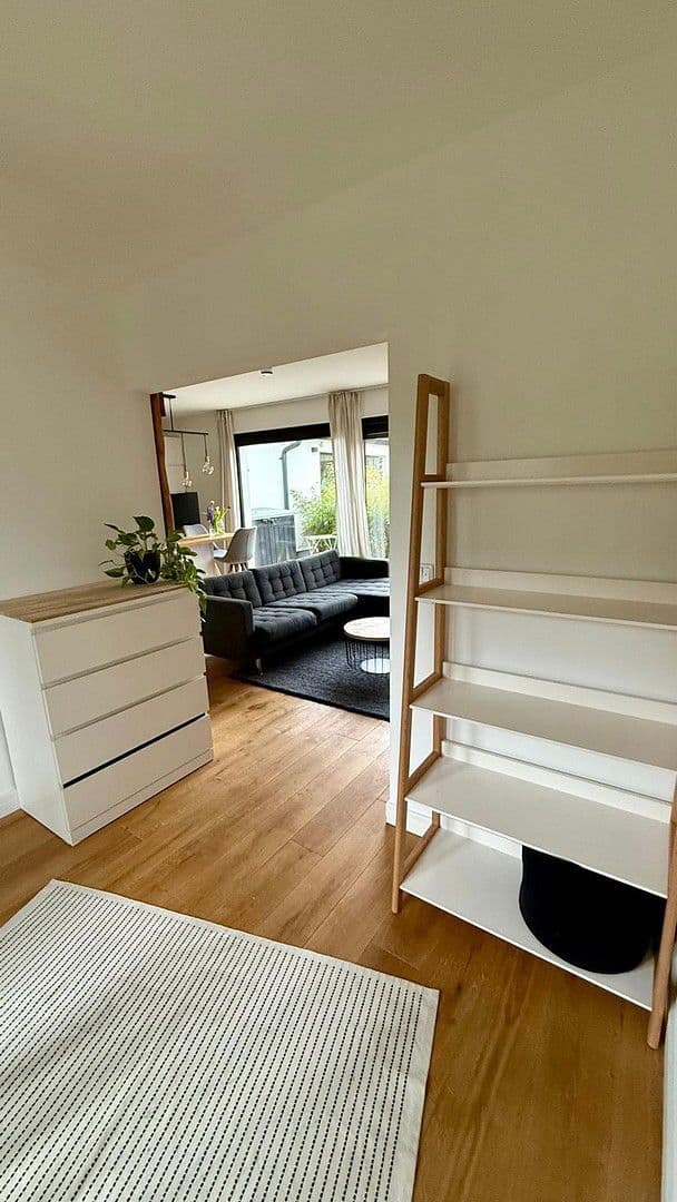 Pronájem bytu 2+kk 60 m², Köln, Severní Porýní-Vestfálsko Pronájem bytu 2+kk 60 m², Köln, Severní Porýní-Vestfálsko