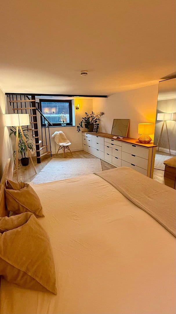 Pronájem bytu 2+kk 60 m², Köln, Severní Porýní-Vestfálsko Pronájem bytu 2+kk 60 m², Köln, Severní Porýní-Vestfálsko