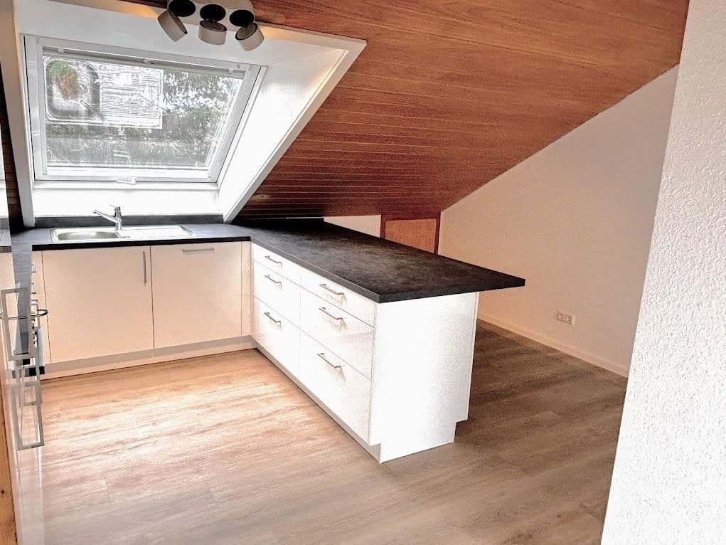 Pronájem bytu 1+1 31 m², Steinbeisstr. 33, Böblingen, Bádensko-Württembersko Pronájem bytu 1+1 31 m², Steinbeisstr. 33, Böblingen, Bádensko-Württembersko