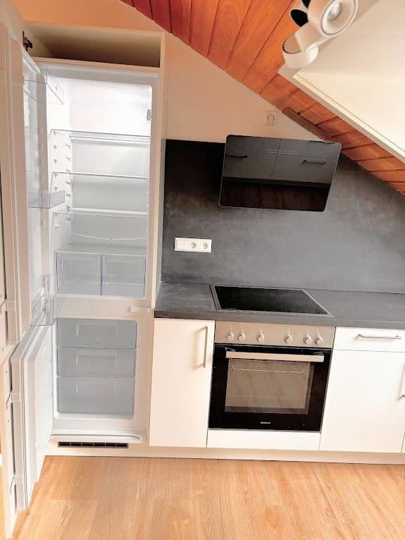 Pronájem bytu 1+1 31 m², Steinbeisstr. 33, Böblingen, Bádensko-Württembersko Pronájem bytu 1+1 31 m², Steinbeisstr. 33, Böblingen, Bádensko-Württembersko