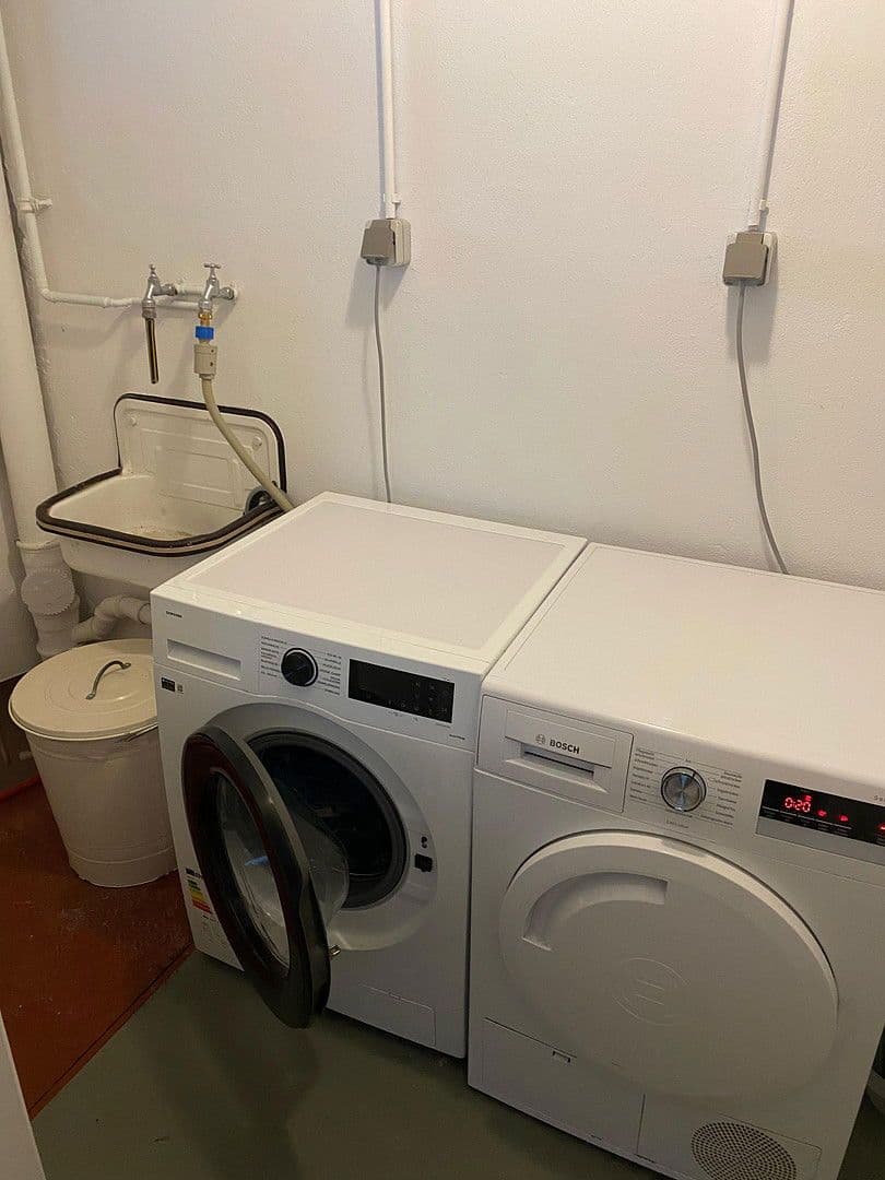 Prodej domu 119 m², pozemek 308 m², Hagen, Severní Porýní-Vestfálsko Prodej domu 119 m², pozemek 308 m², Hagen, Severní Porýní-Vestfálsko