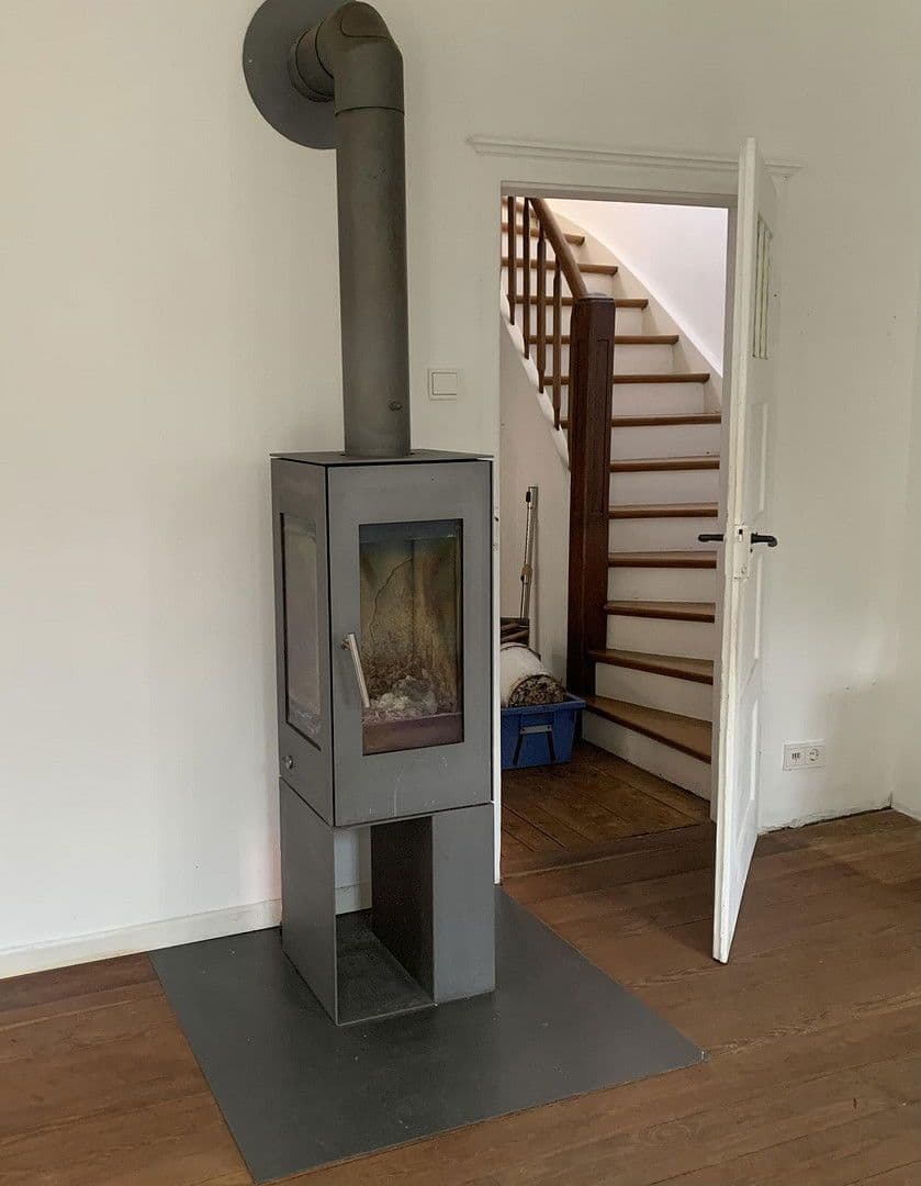 Prodej domu 120 m², pozemek 206 m², Stuttgart, Bádensko-Württembersko Prodej domu 120 m², pozemek 206 m², Stuttgart, Bádensko-Württembersko