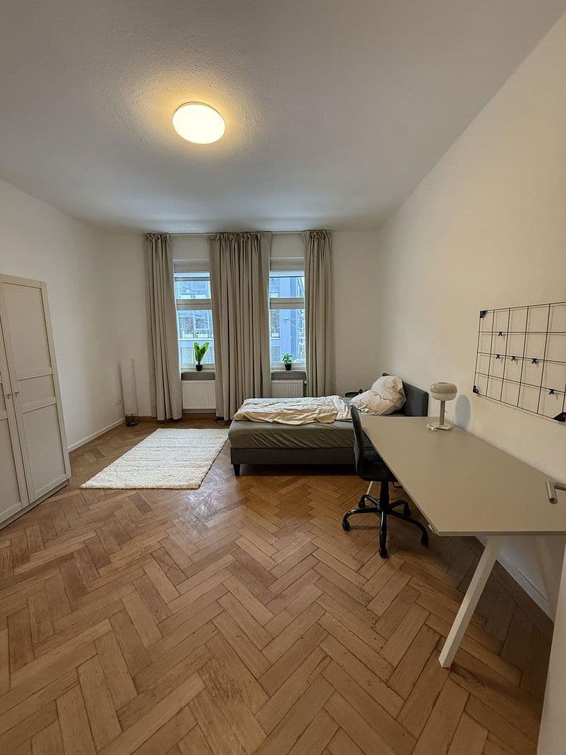 Pronájem bytu 187 m², Pirckheimer Straße 67, Nürnberg, Bavorsko Pronájem bytu 187 m², Pirckheimer Straße 67, Nürnberg, Bavorsko