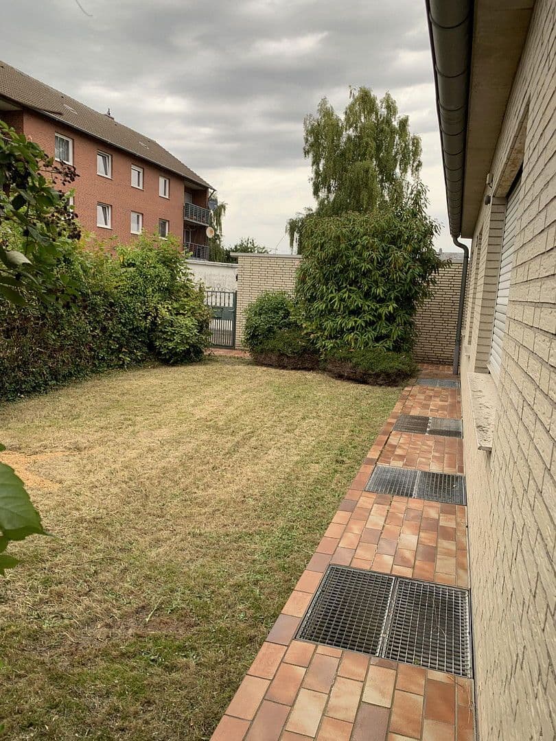 Prodej domu 192 m², pozemek 875 m², Elsdorf, Severní Porýní-Vestfálsko Prodej domu 192 m², pozemek 875 m², Elsdorf, Severní Porýní-Vestfálsko