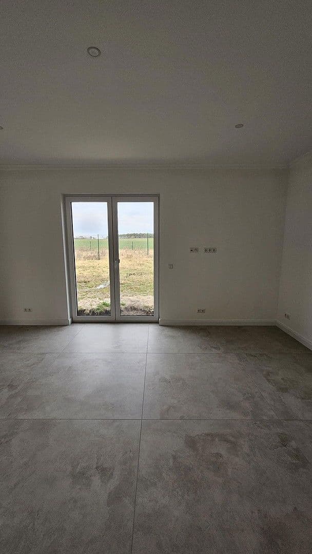 Pronájem domu 131 m², pozemek 820 m², Zossen, Braniborsko Pronájem domu 131 m², pozemek 820 m², Zossen, Braniborsko