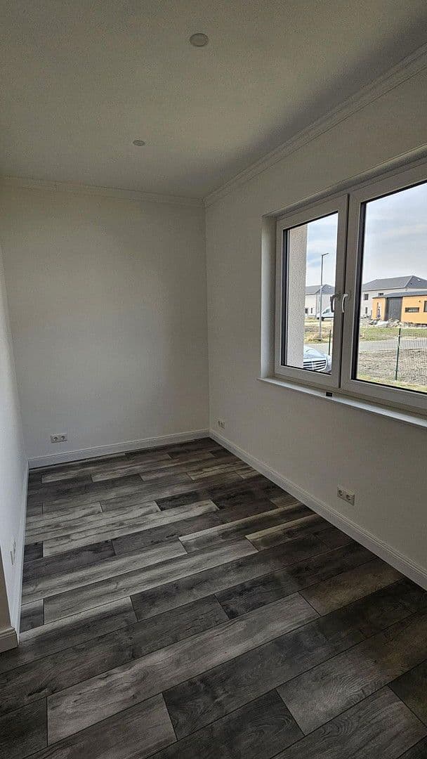 Pronájem domu 131 m², pozemek 820 m², Zossen, Braniborsko Pronájem domu 131 m², pozemek 820 m², Zossen, Braniborsko