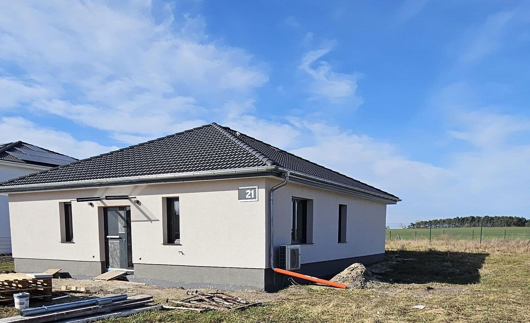 Pronájem domu 131 m², pozemek 820 m², Zossen, Braniborsko Pronájem domu 131 m², pozemek 820 m², Zossen, Braniborsko