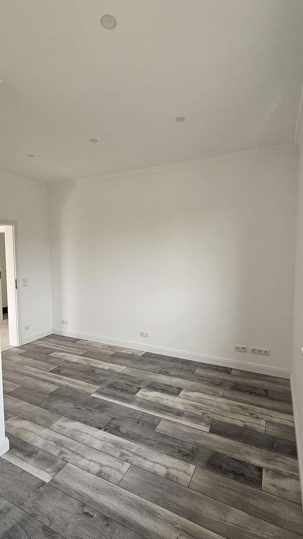 Pronájem domu 131 m², pozemek 820 m², Zossen, Braniborsko Pronájem domu 131 m², pozemek 820 m², Zossen, Braniborsko