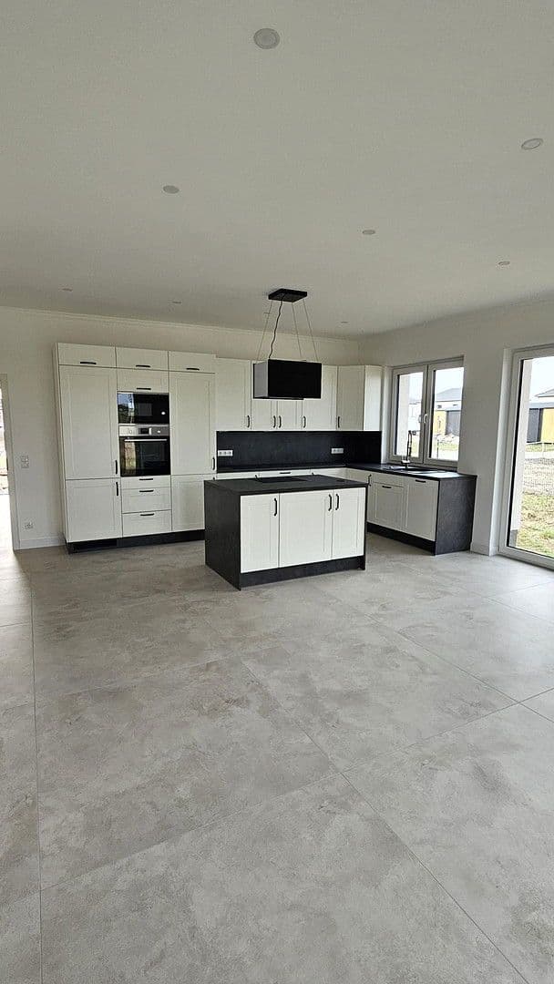 Pronájem domu 131 m², pozemek 820 m², Zossen, Braniborsko Pronájem domu 131 m², pozemek 820 m², Zossen, Braniborsko