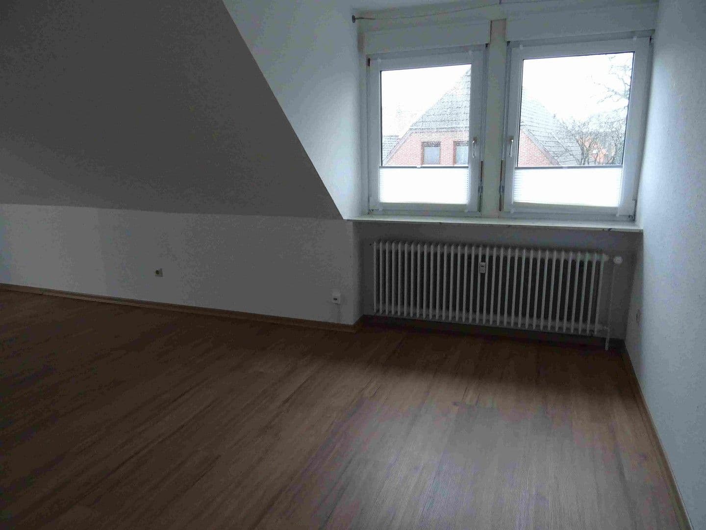 Prodej domu 229 m², pozemek 785 m², Wiefelstede, Dolní Sasko Prodej domu 229 m², pozemek 785 m², Wiefelstede, Dolní Sasko